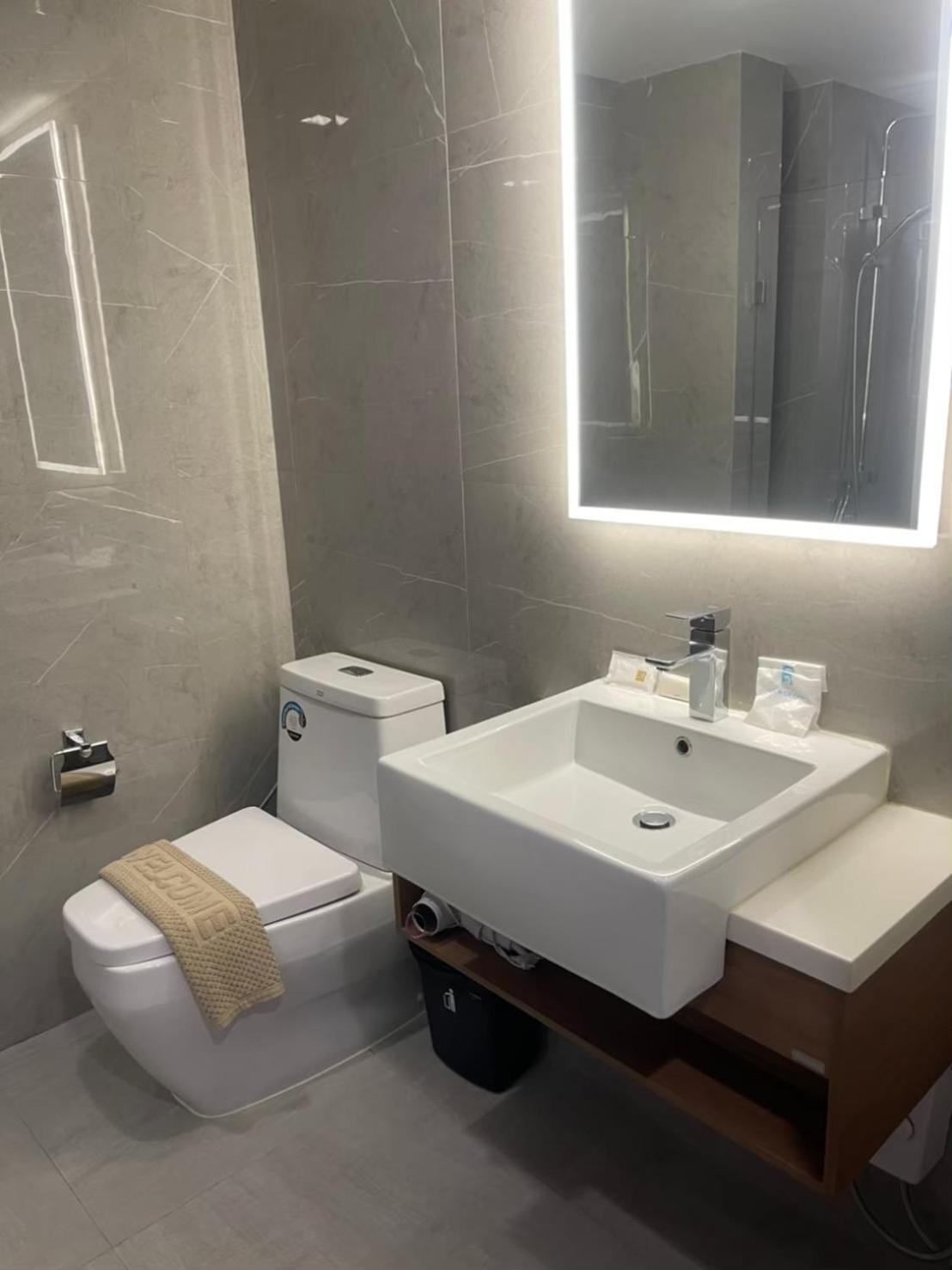 D2 Residences Huahin 华欣市中心近海滩近商场酒店式公寓可加床有连通房型 部屋 写真